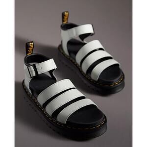 Dr. Martens Blaire White Leather Quad Sandals Women’s 8 Platform